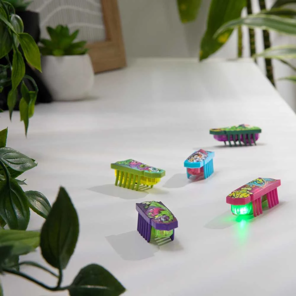 Interaktyvios šviečiančios nano figūrėlės HEX BOTS, 5 vnt.
