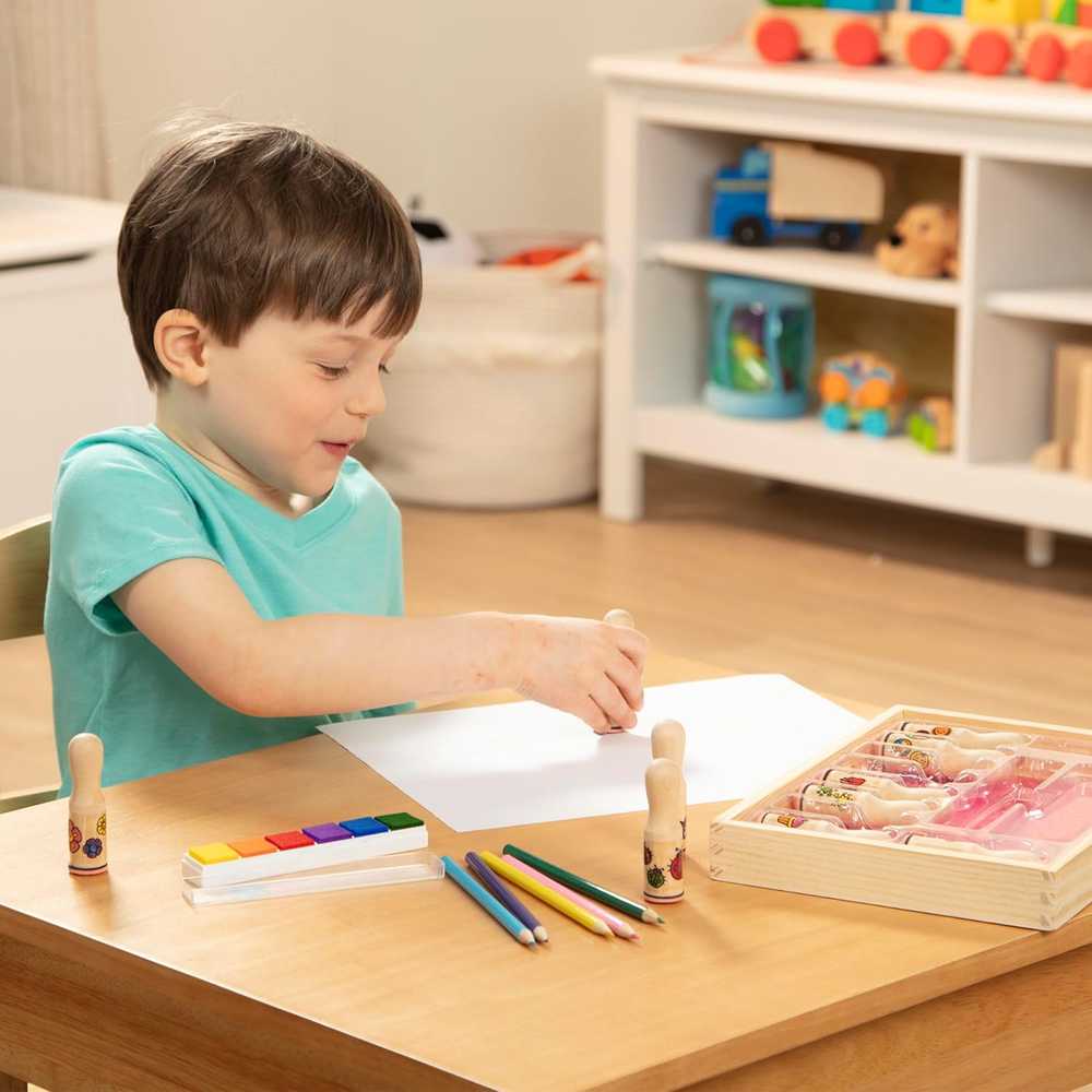 Melissa & Doug MEDINIAI ANTspaudai ANTspaudai 10 DIZAINŲ RAŠALAI IR CENCILIAI MELISSA IR DOUG