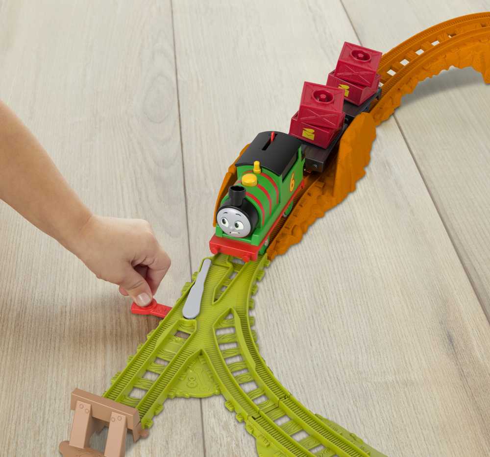 Fisher Price Rinkinys Tomas ir draugai Pašto pristatymas Petro lokomotyvas su diskais ir vikšrais