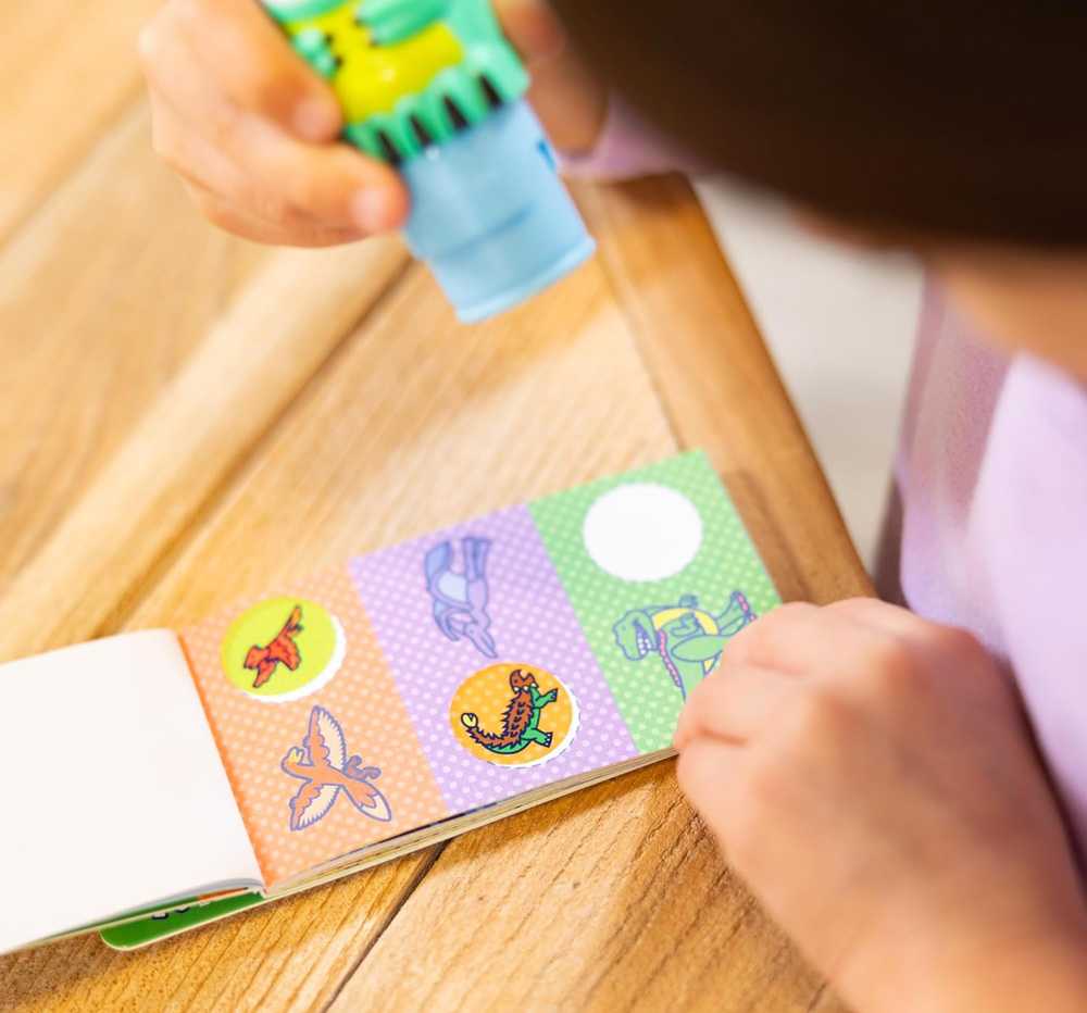 Papildymo rinkinys Sticker Wow Dinozaurai 200 lipdukų Melissa & Doug