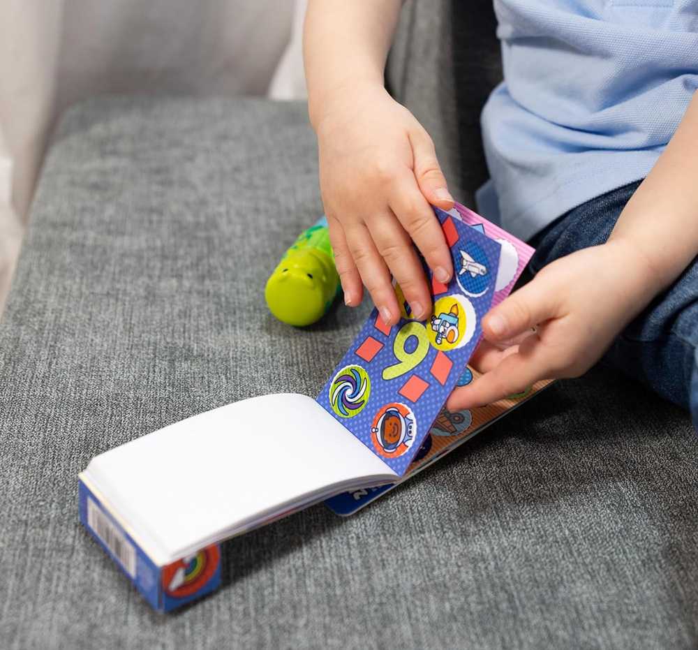 Nezatříděno Rinkinys Lipdukų papildymas „Wow Surprise“ 200 lipdukų Melissa & Doug