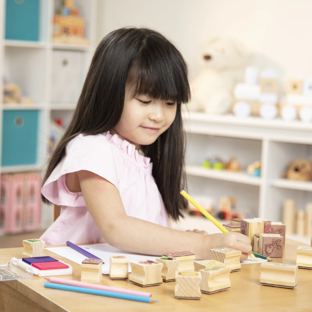 Dėlionė MELISSA & DOUG žaidimų rinkinys „Stamp-a-Scene-Fėjų sodas“
