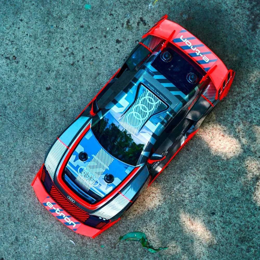 Dickie Dickie RC Audi S1 E-Tron Quattro 2,4 GHz, 1:16 201106011
