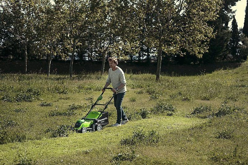 Greenworks Vejapjovė G40LM41, 41cm, 40V, be akumuliatoriaus ir kroviklio
