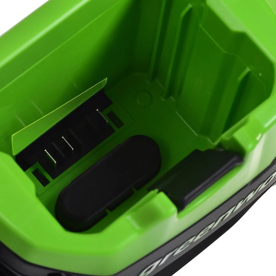 Gyvatvorių žirklės Greenworks GD60HT66; 60 V; 66 cm ilgio (be akumuliatoriaus ir pakrovėjo)