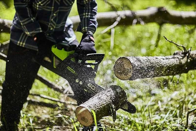Grandininis pjūklas Greenworks GD60CS40; 60 V; 40 cm juosta (be akumuliatoriaus ir pakrovėjo)