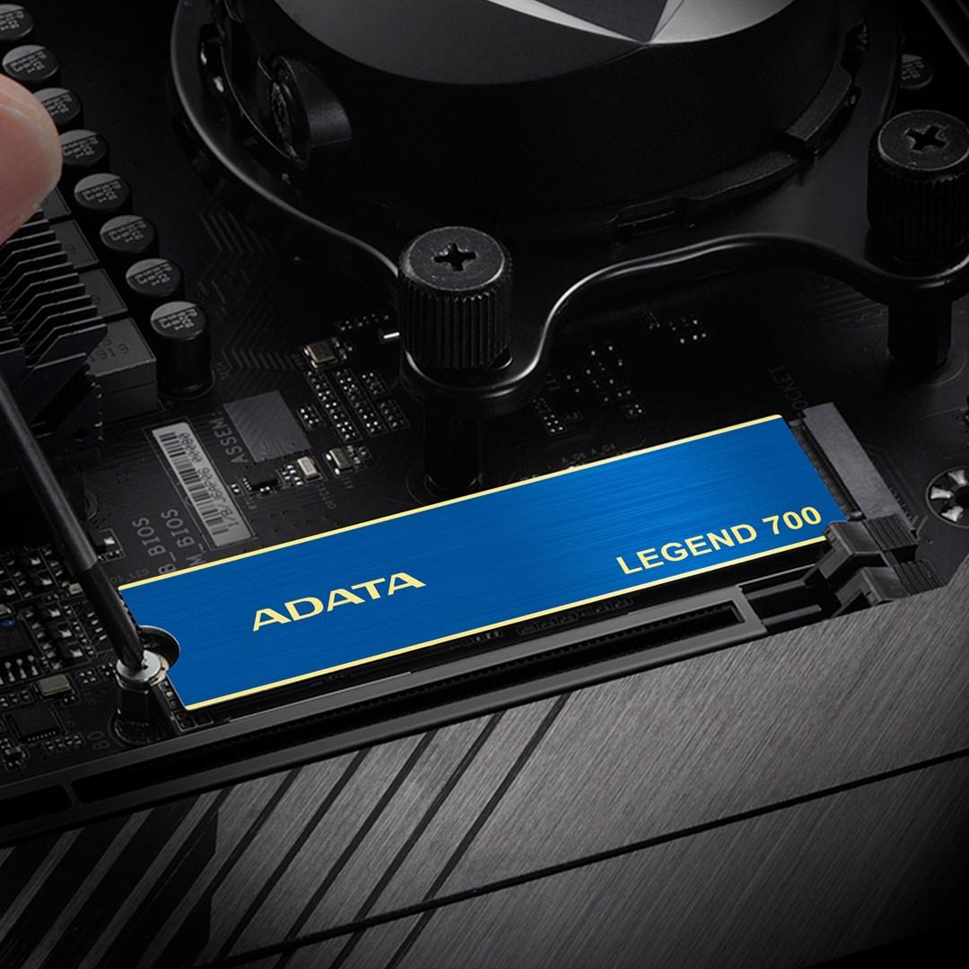 ADATA | LEGEND 700 | 512 GB | SSD form factor M.2 2280 | Solid-state drive sąsaja PCIe Gen3x4 | Skaitymo greitis 2000 MB/s | Rašymo greitis 1600 MB/s