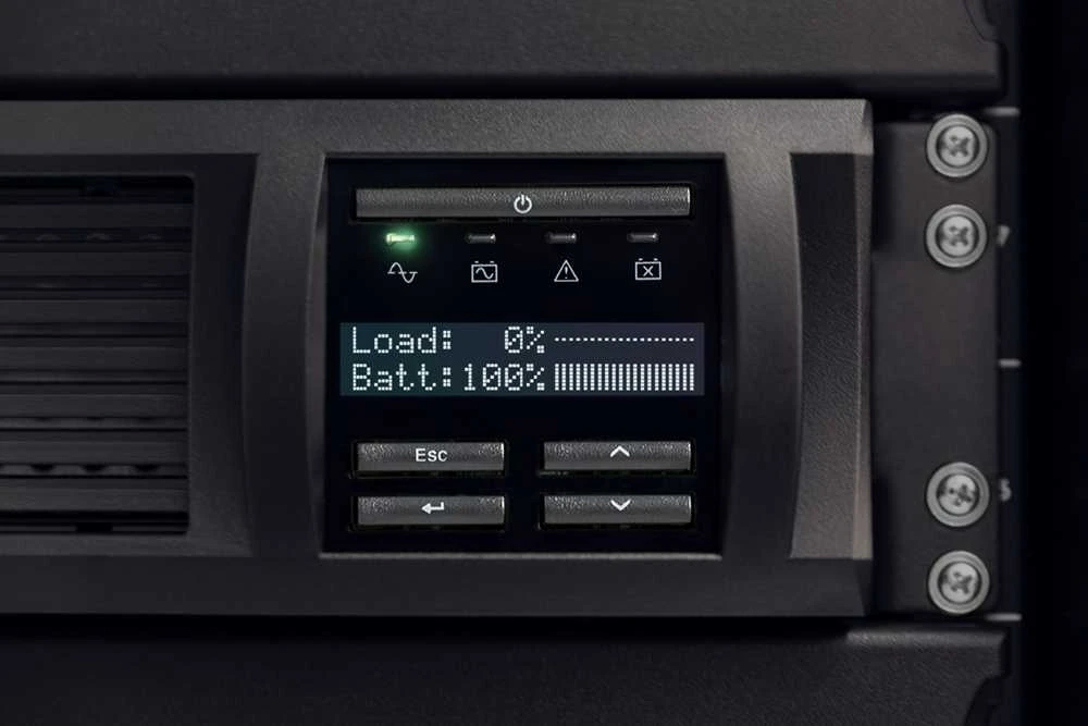 APC SMART-UPS 750VA LCD RM 2U 230V SU TINKLO KORTELĖ