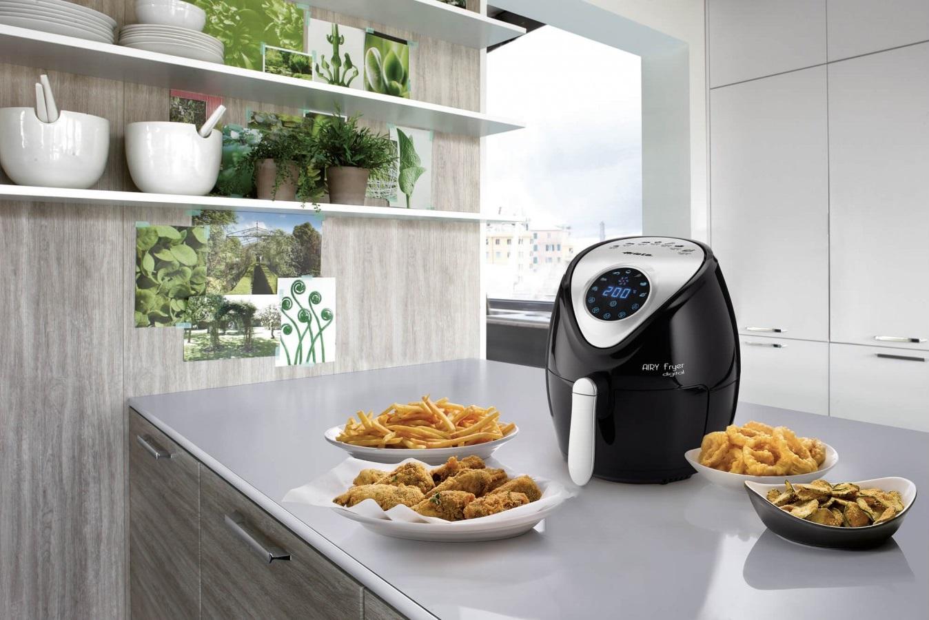 Gruzdintuvė Fryer fat-free Ariete Air Fryer 4616 (No data, 1300W, juodos spalvos)