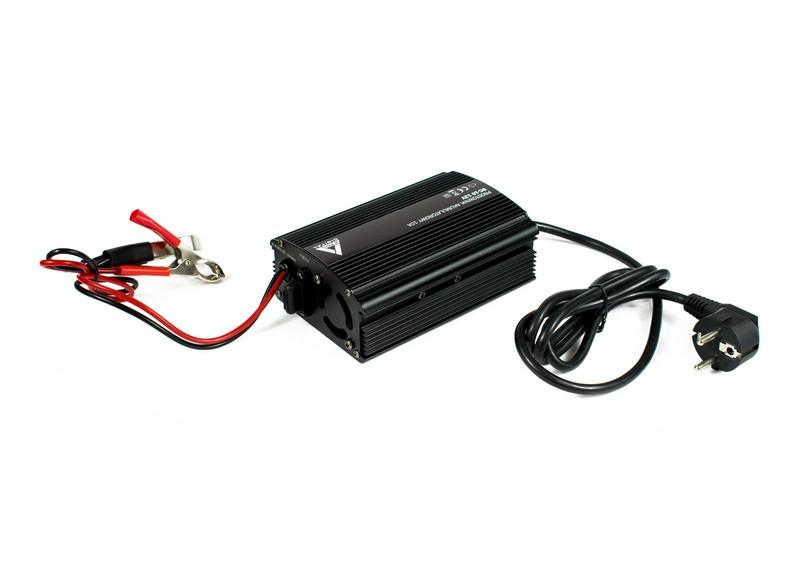 AZO Digital 12 V tinklo įkroviklis BC-10 10A akumuliatoriams (230V/12V) 3 įkrovimo pakopų