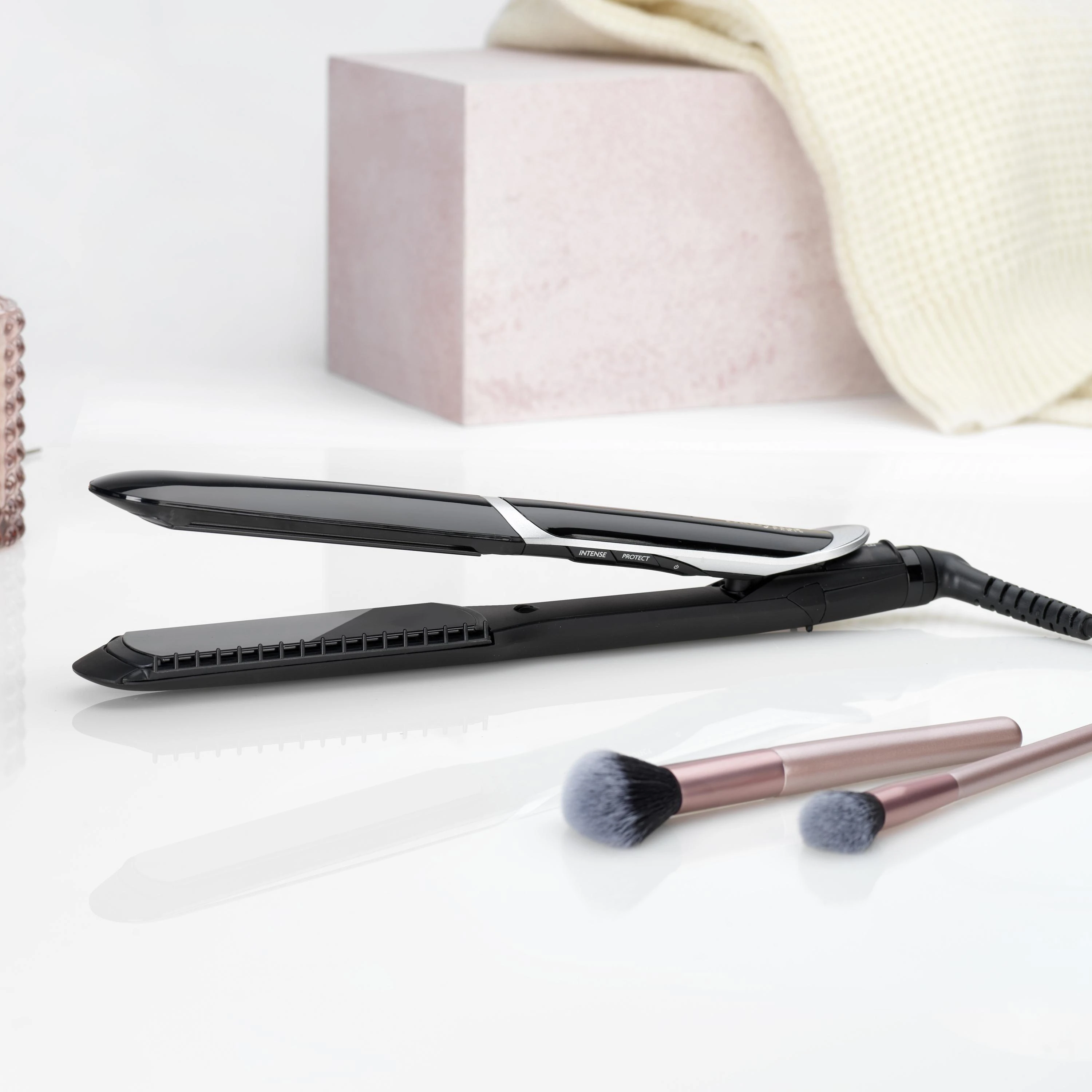 BaByliss ST397E plaukų formavimo šukos Tiesinimo žnyplės Šiltas Juoda 2,5 m