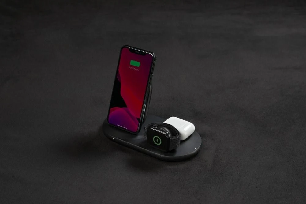 Belkinas | „Trys viename“ belaidis įkroviklis „Apple“ įrenginiams | PAdidinkite įkrovimą