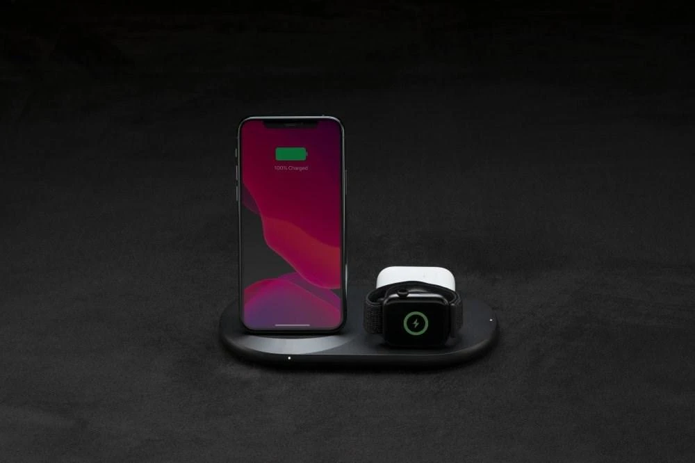 Belkinas | „Trys viename“ belaidis įkroviklis „Apple“ įrenginiams | PAdidinkite įkrovimą