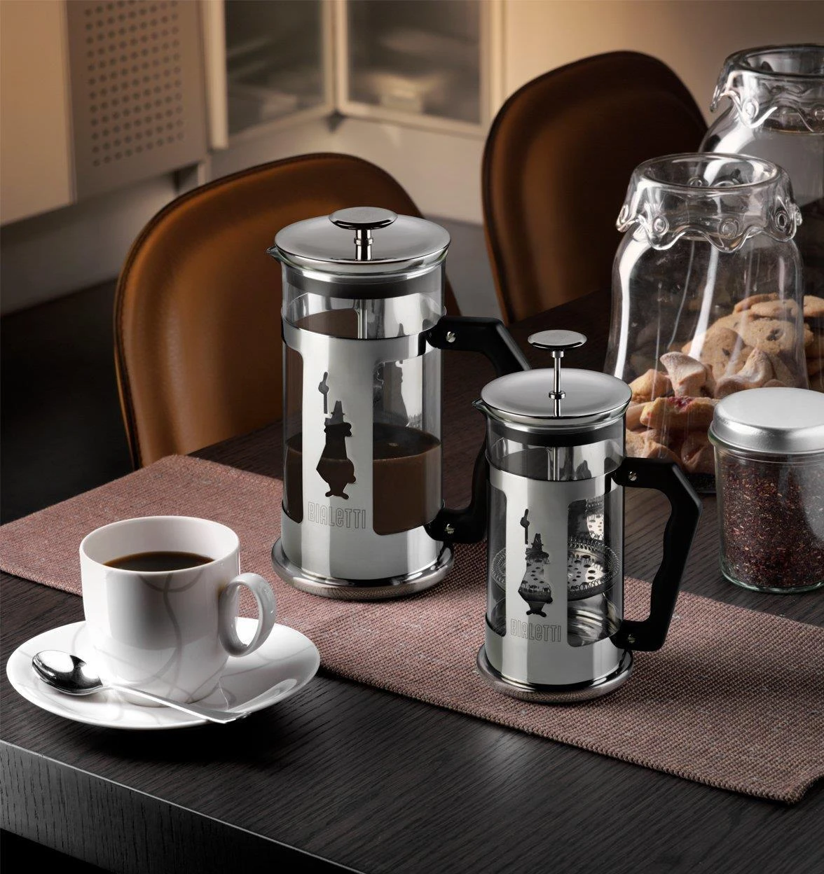 Arbatinukas - Bialetti 1 L Rankinis Vakuuminis, Juodas