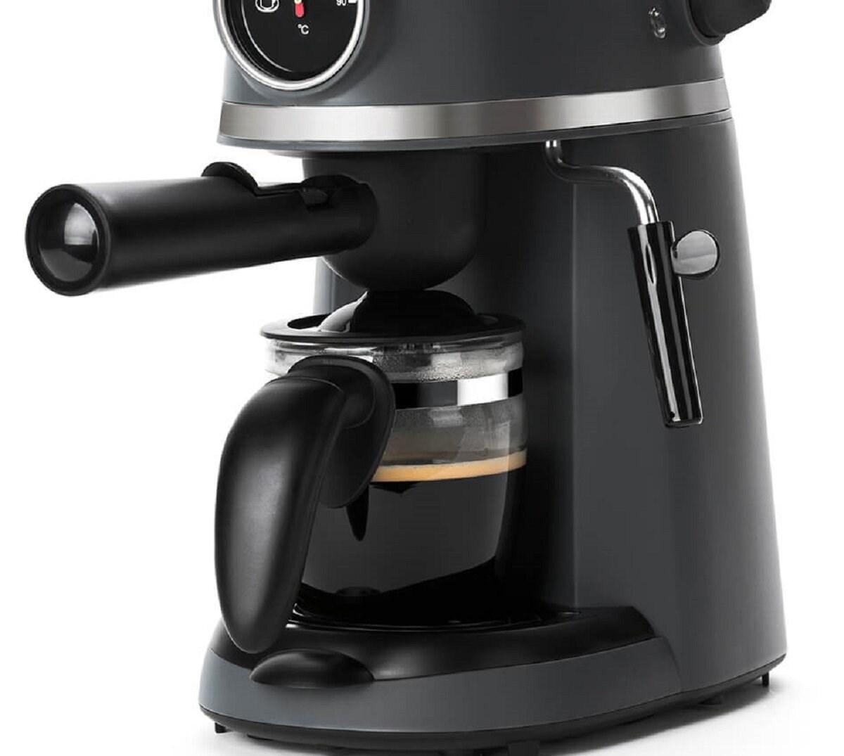Kavos aparatas Black & Decker juodas+decker Hydro-pressure Juodas & Decker BXCO800E