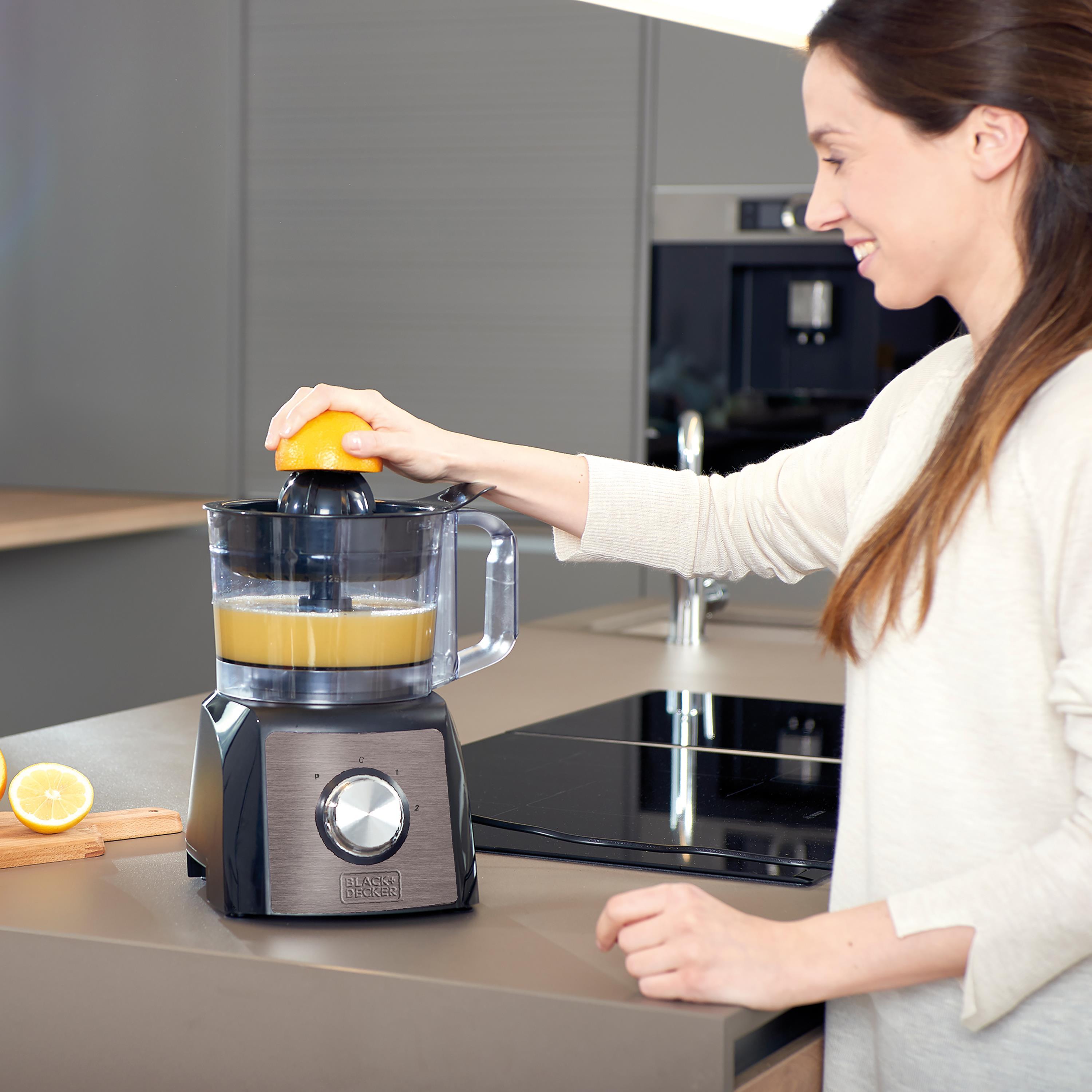 Virtuvinis kombainas Black & Decker juodas+decker Food processor Juodas & Decker BXFPA1200E (1200W)