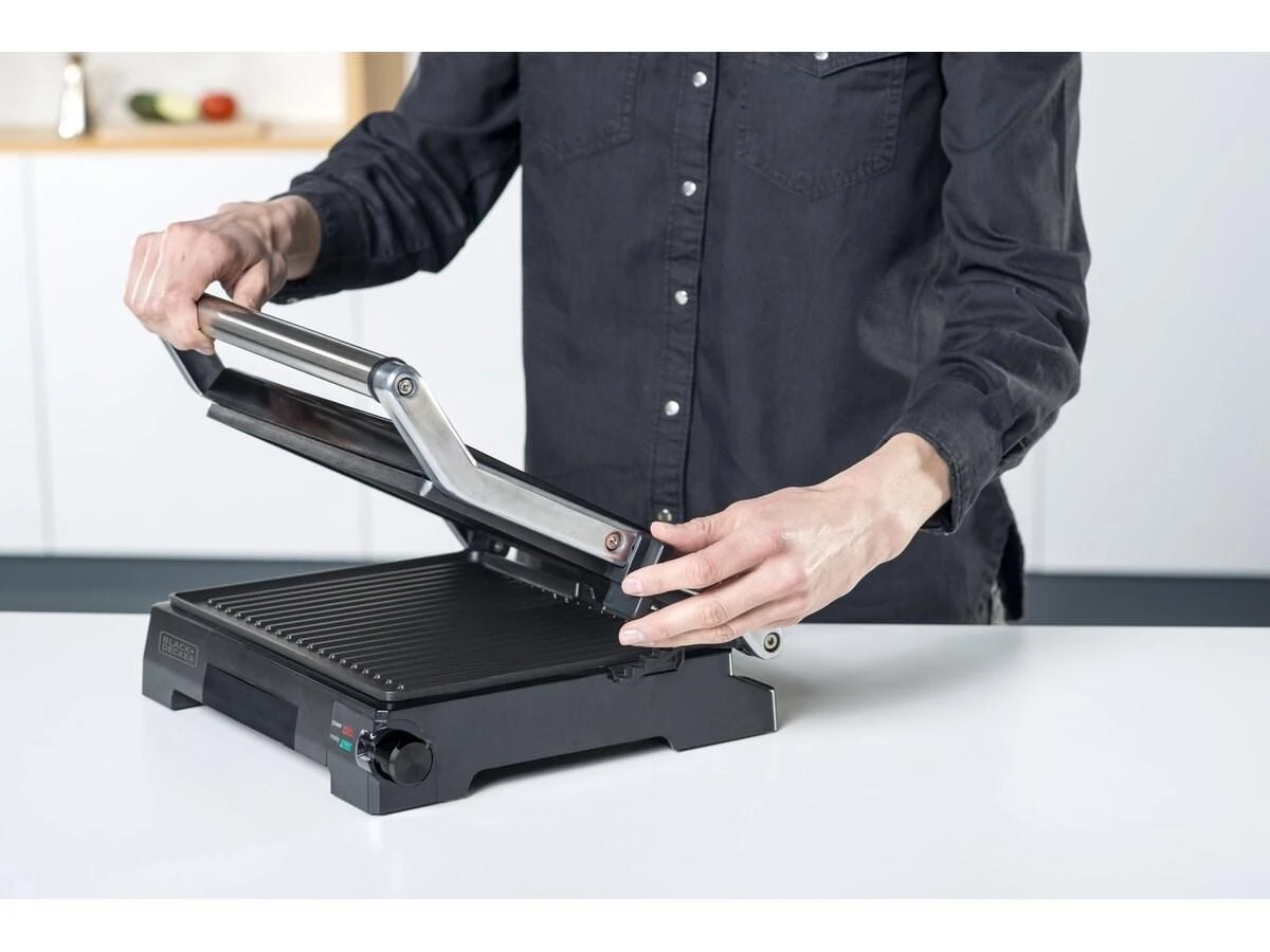 Black & Decker juodas+decker Electric grill Juodas & Decker BXGR2200E (2200W)