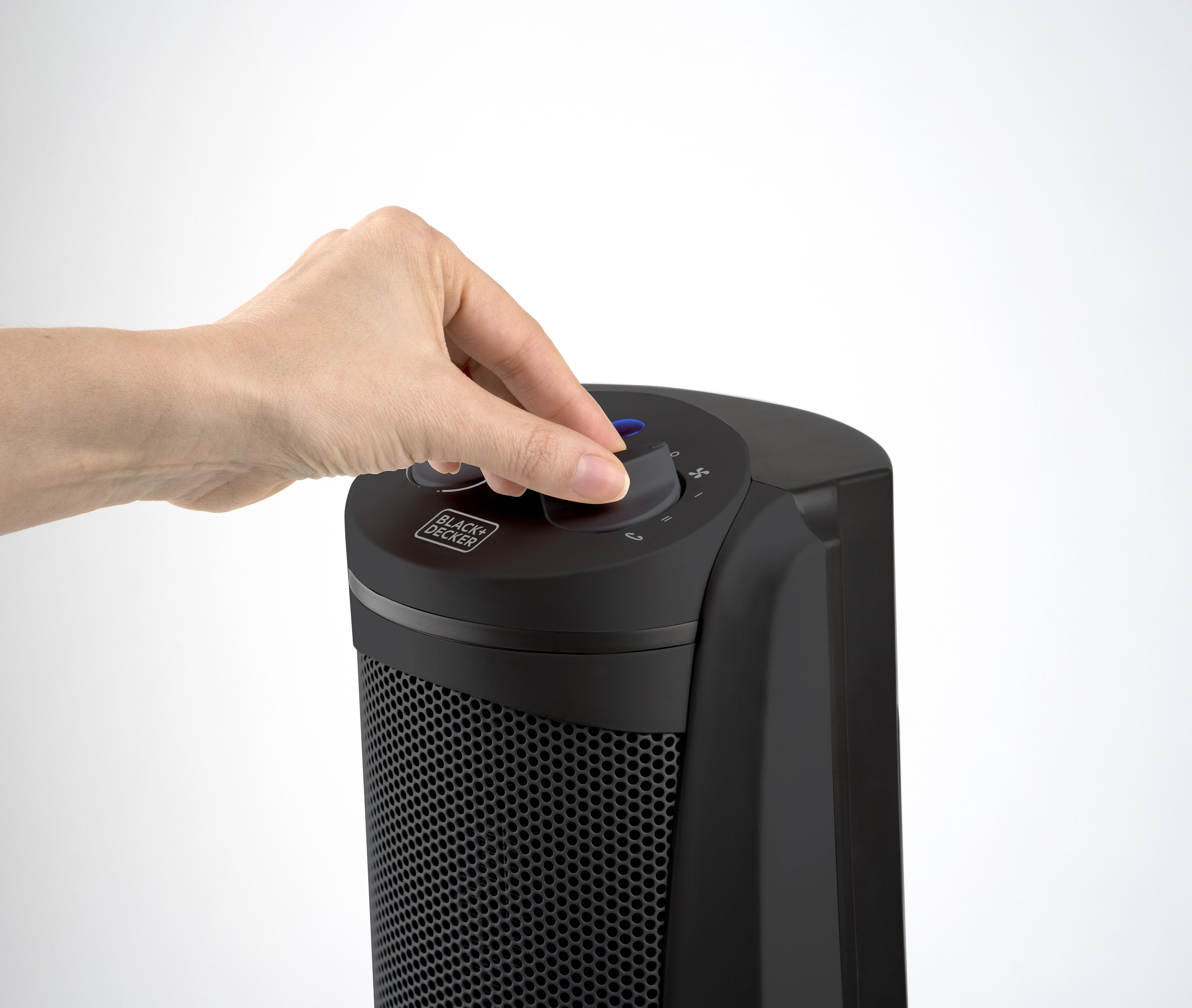 Black & Decker Juodas & Decker BXSH2002E juodas electric heater 2000W