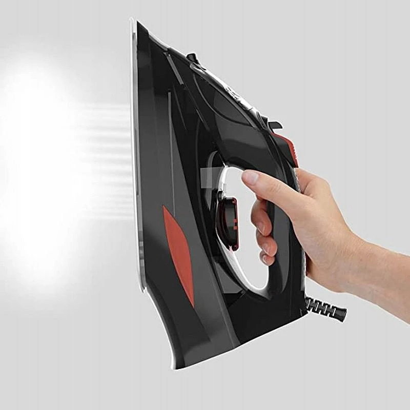 Black & Decker juodas+decker Garų lygintuvas Juodas & Decker BXIR3000E (3000W; juodas)