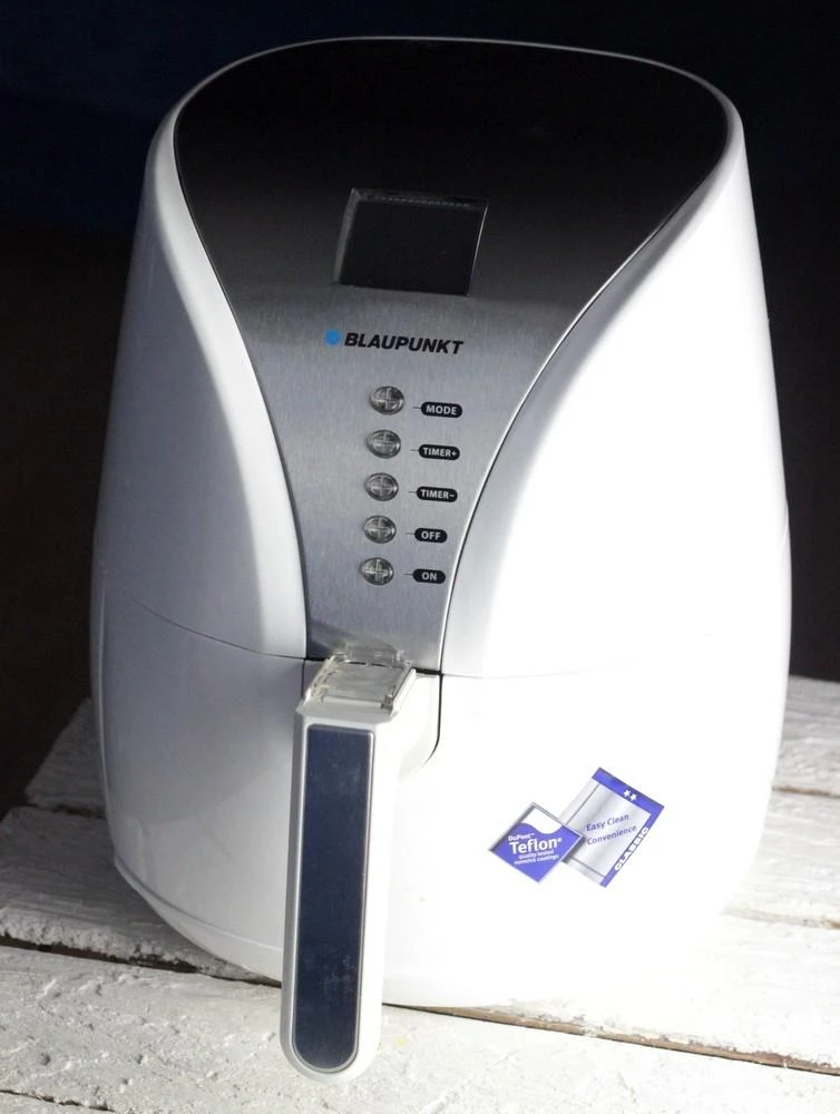Gruzdintuvė Blaupunkt AFD601 fryer Single 4 L Stand-alone 1500 W Deep fryer Baltas
