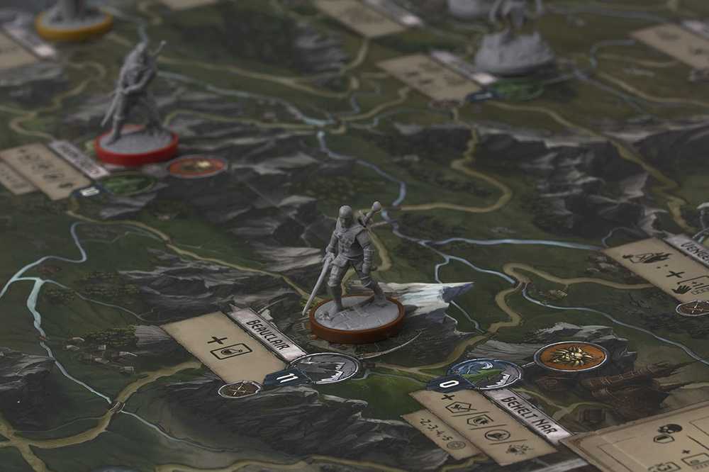Rebel Eikite į „The Witcher: Old World“ laivą