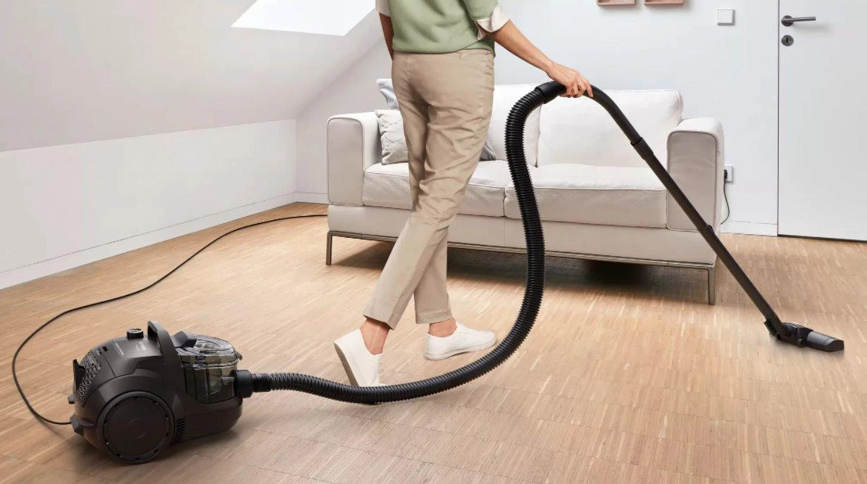 Bosch BGC21X300 Serija 4, Dulkių siurblys be maišelio, Juoda