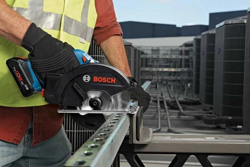 Bosch GKM 18V-50 2x5.0Ah, GAL 18V-40, LB