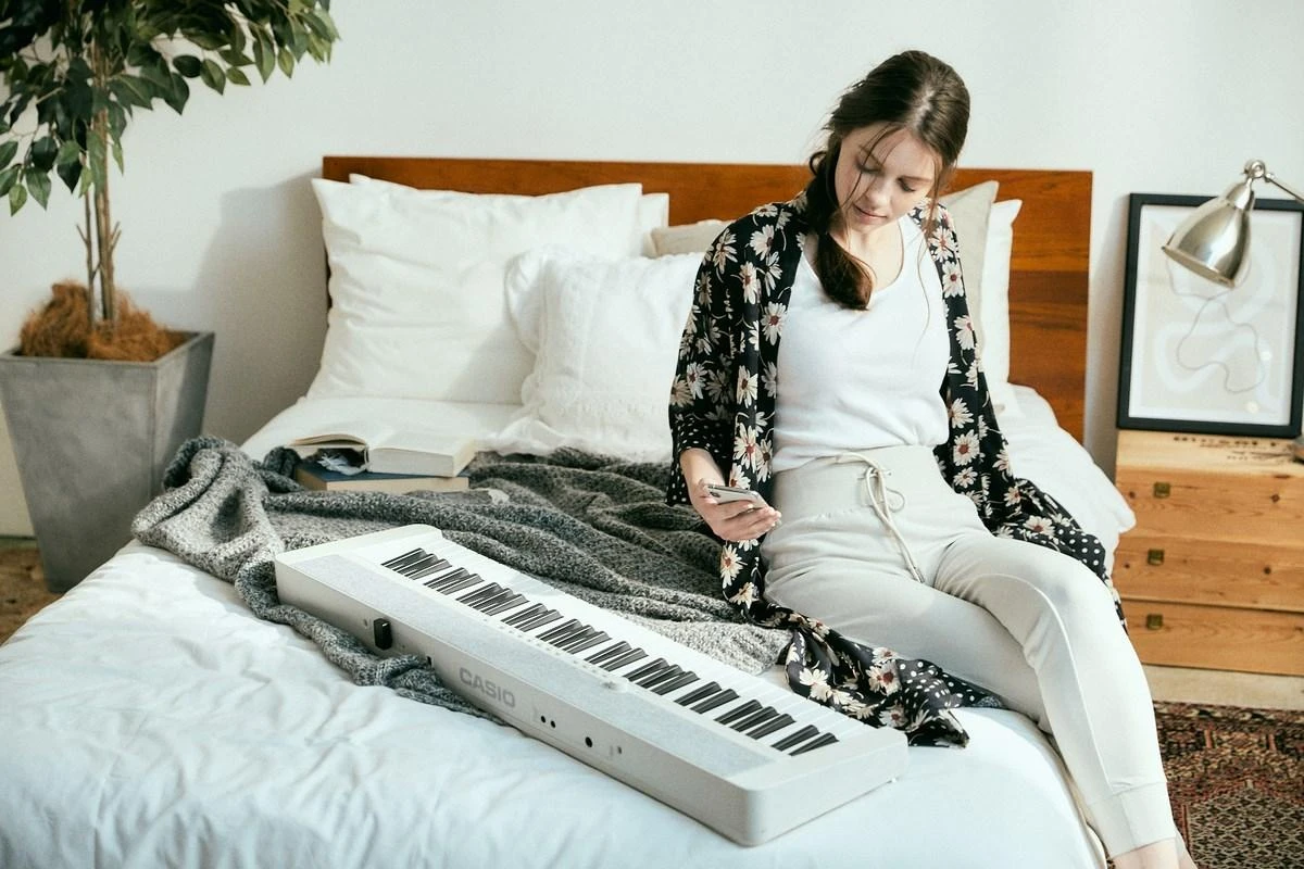 Sintezatorius Casio CT-S1WE