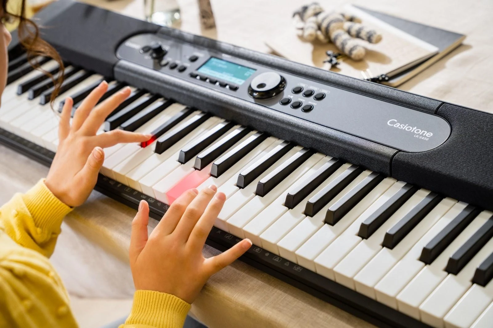 Sintezatorius Casio LK-S450