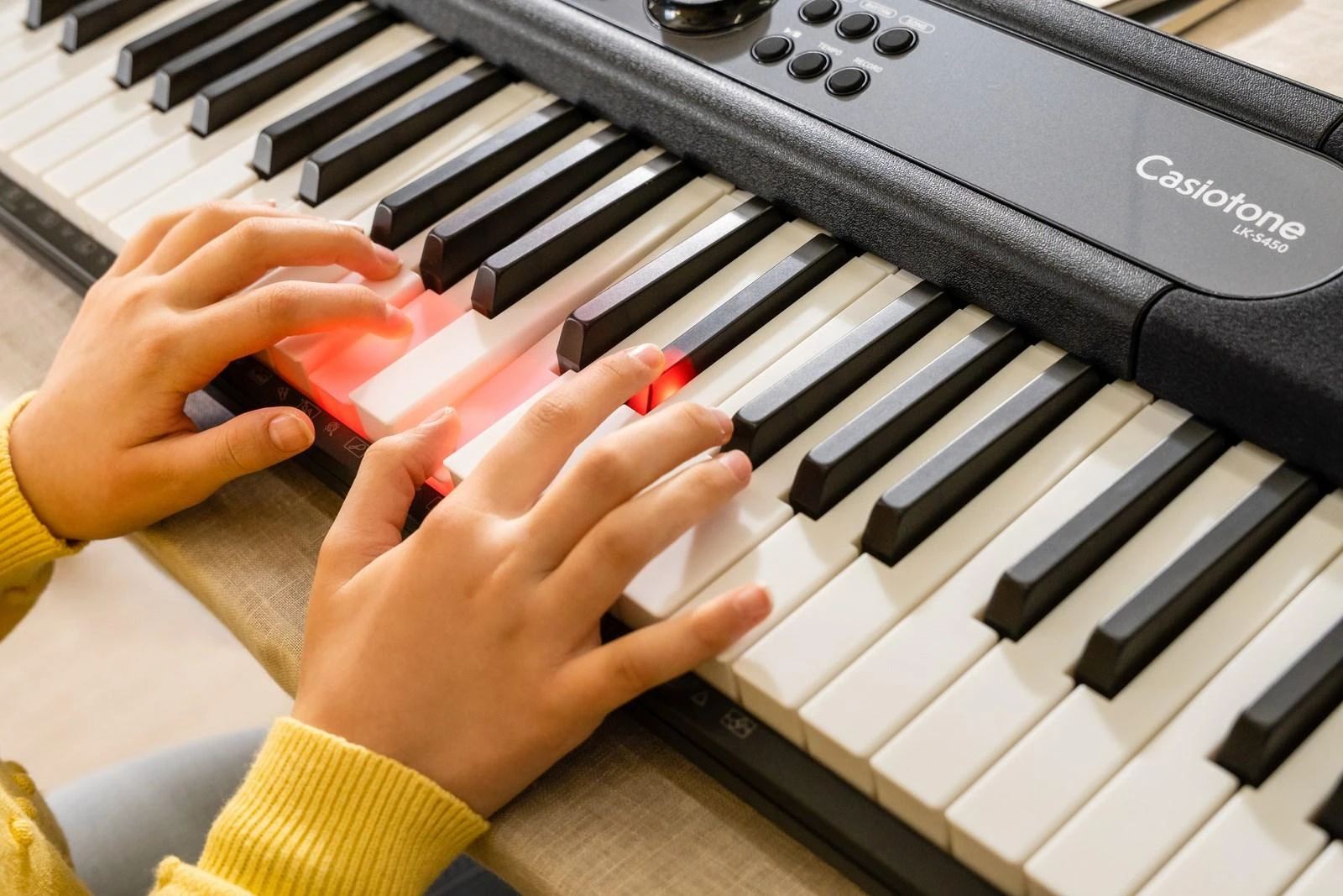 Sintezatorius Casio LK-S450