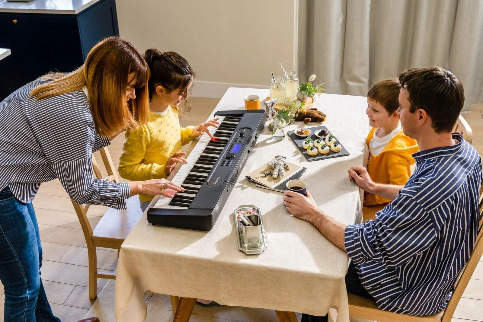 Sintezatorius Casio LK-S450