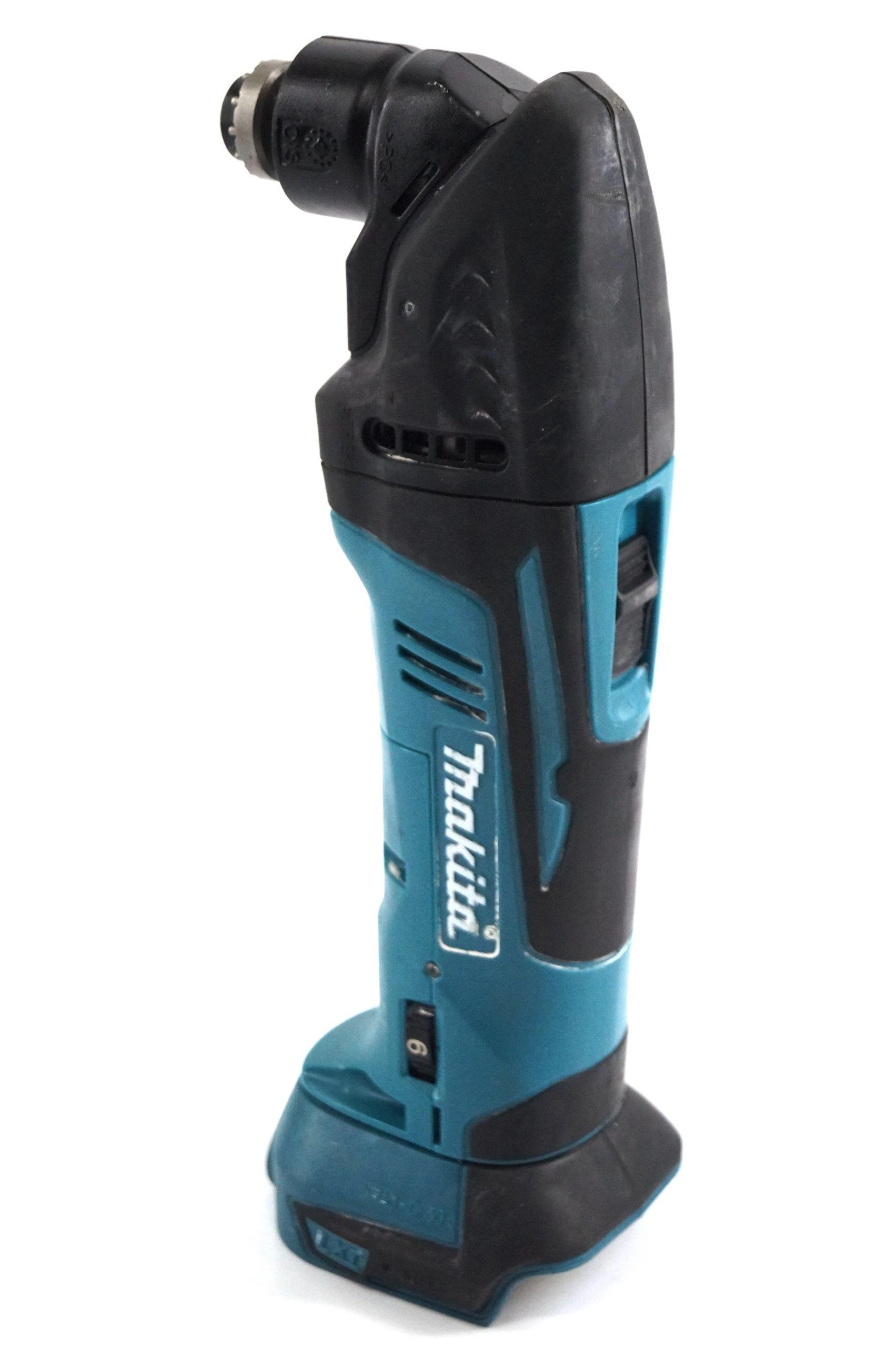 Makita DTM50Z Akumuliatorinis universalus švytuoklinis įrankis 18V 6000-20000 judesiai per min, amplitudė 3,2°; Be akumuliatorių ir kroviklio!