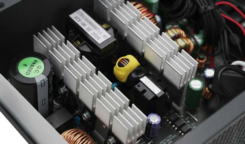 DeepCool PF750 maitinimo blokas 750 W 20+4 pin ATX ATX juodas