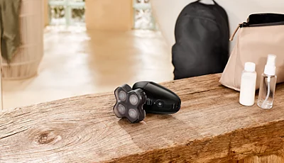 Galvos skustuvas Philips Head Shaver Pro 5000 Series HS5980/15, su „ComfortCut“ peiliukais aprašymas - Prekės nuotrauka