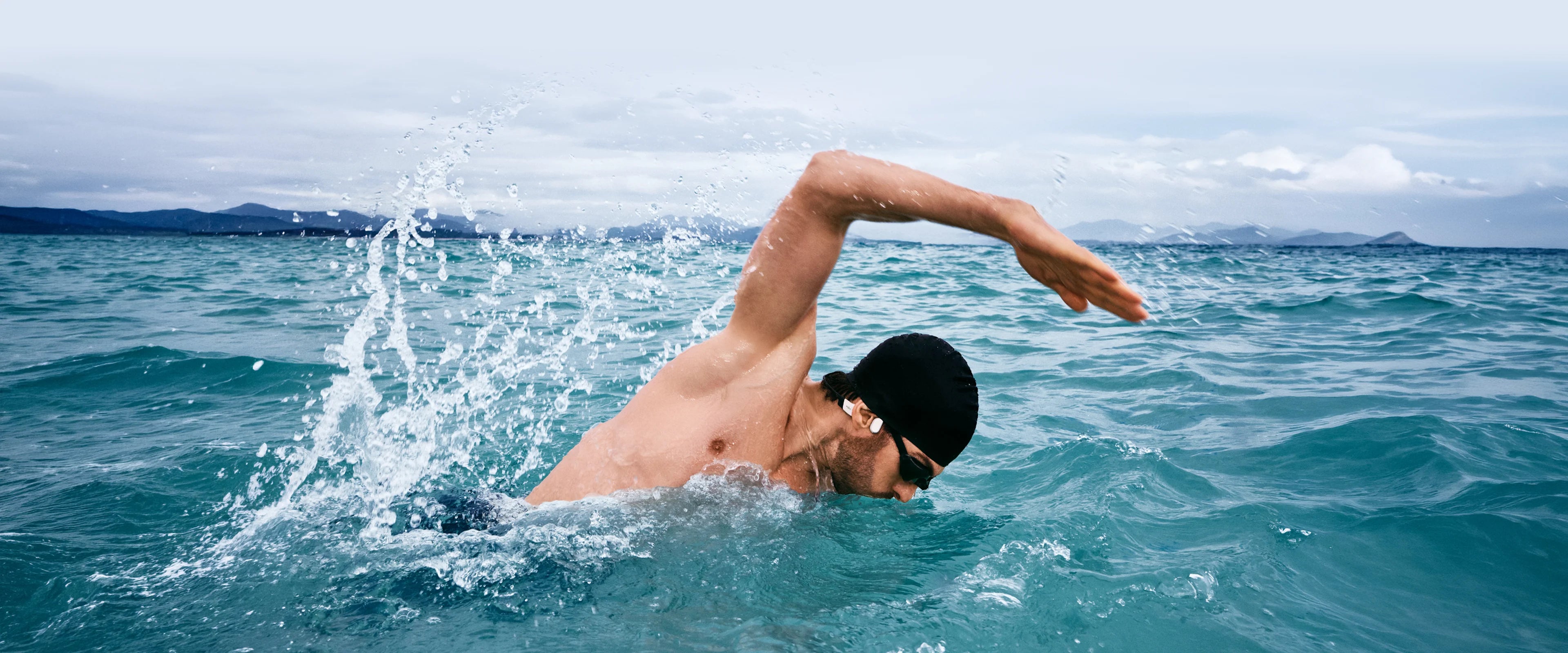 Shokz OpenSwim Pro plaukimo ausinės su kaulų laidumo technologija, USB-C, pilkos spalvos aprašymas - Prekės nuotrauka