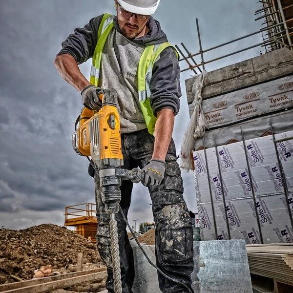 DEWALT perforatorius D25733K SDS-Max,1600W, 13.3J, 9.5kg