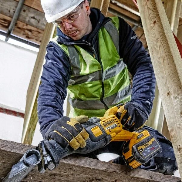 Tiesinis pjūklas DeWalt FlexVolt DCS389T2-QW; 54 V; 2x6,0 Ah akum.