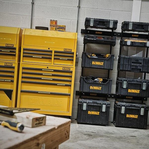 Dewalt sistema dėžėms ir lagaminams tvirtinti DWST1-75694