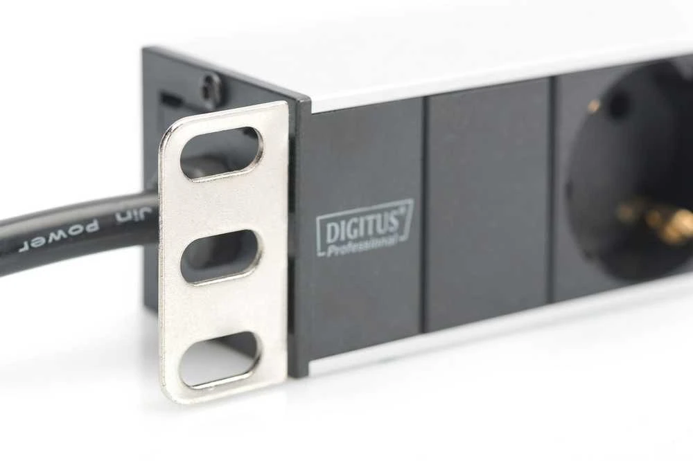 Assmann Electronic DIGITUS 19inch Outlet stripe aliuminio 8x Schuko juodas 16A 4000W In 1x Schuko incl.metal mount kit