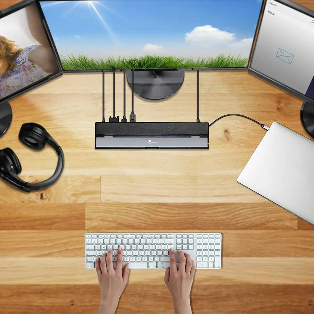 J5create – USB-C trijų ekranų prijungimo stotelė