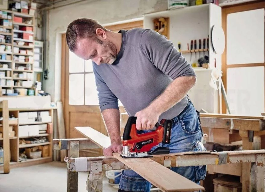 Einhell Akumuliatorinis siaurapjūklis TC-JS 18 Li be akumuliatoriaus ir kroviklio