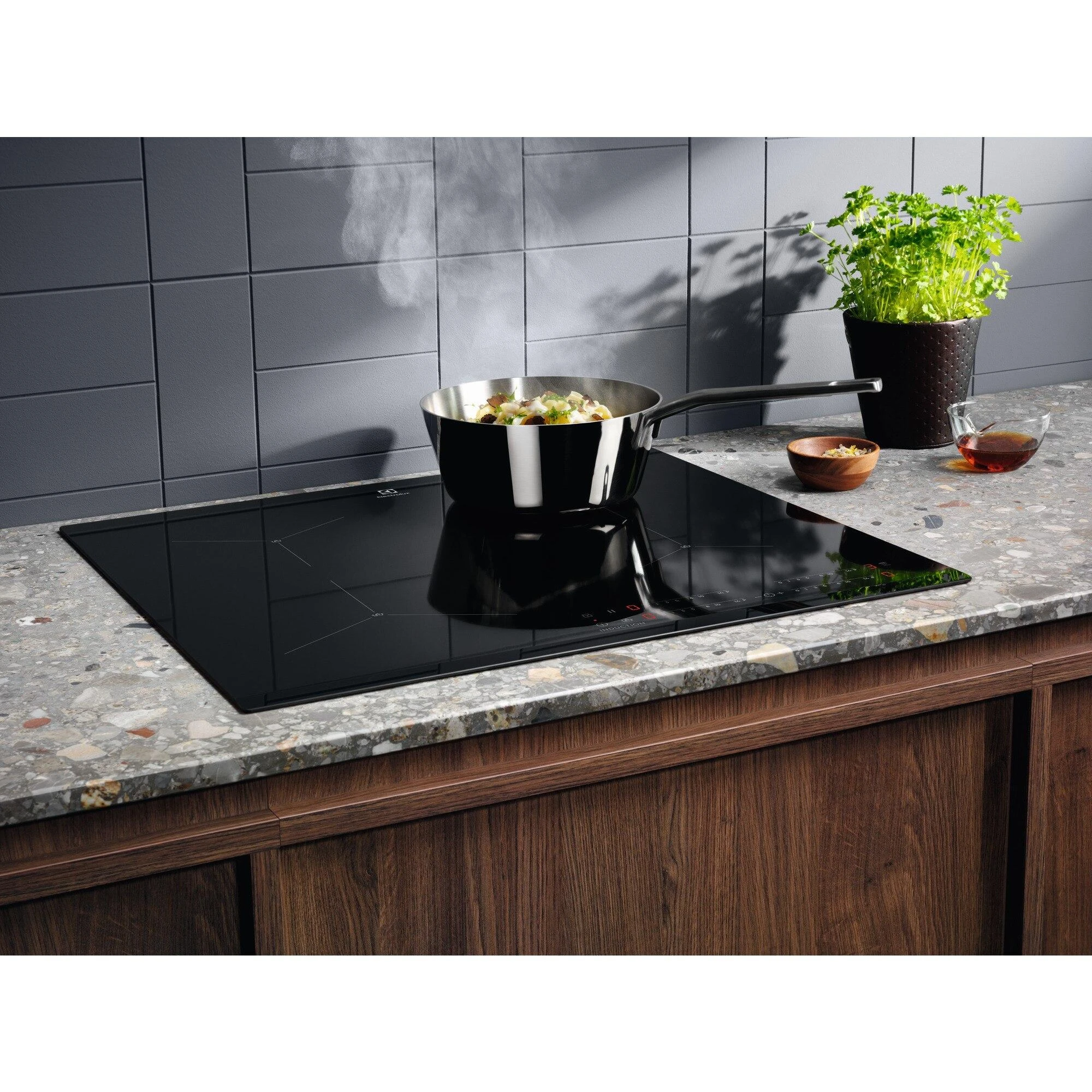 Kaitlentė Electrolux EIS62443