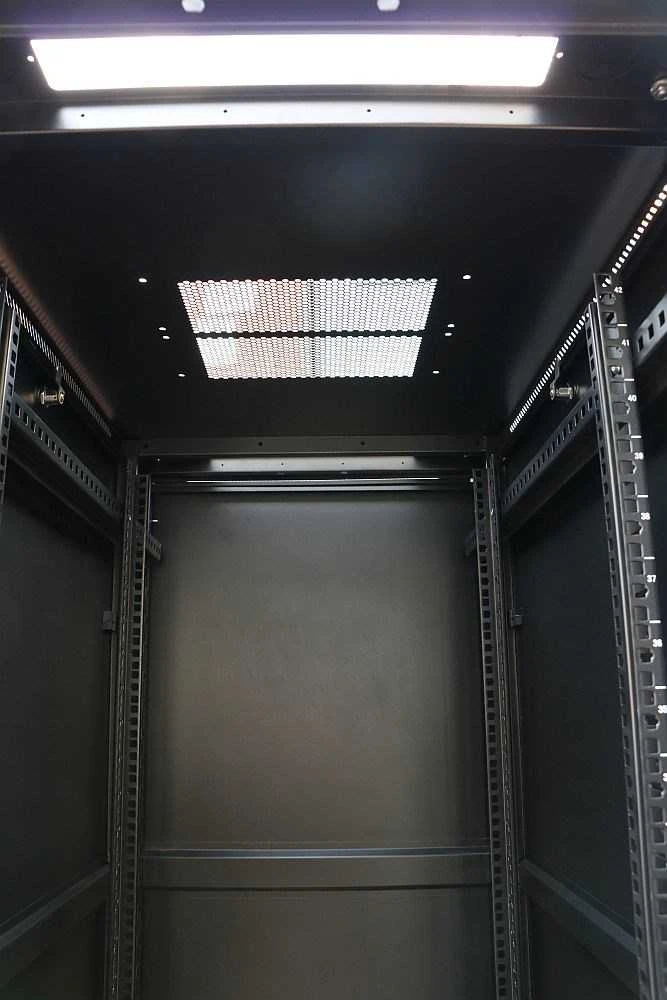EXTRALINK 42U 800X800 stovima spintelė juodas