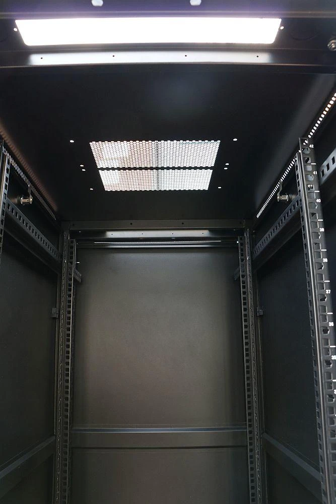 EXTRALINK 42U 600X800 standing rackmount cabinet juodas