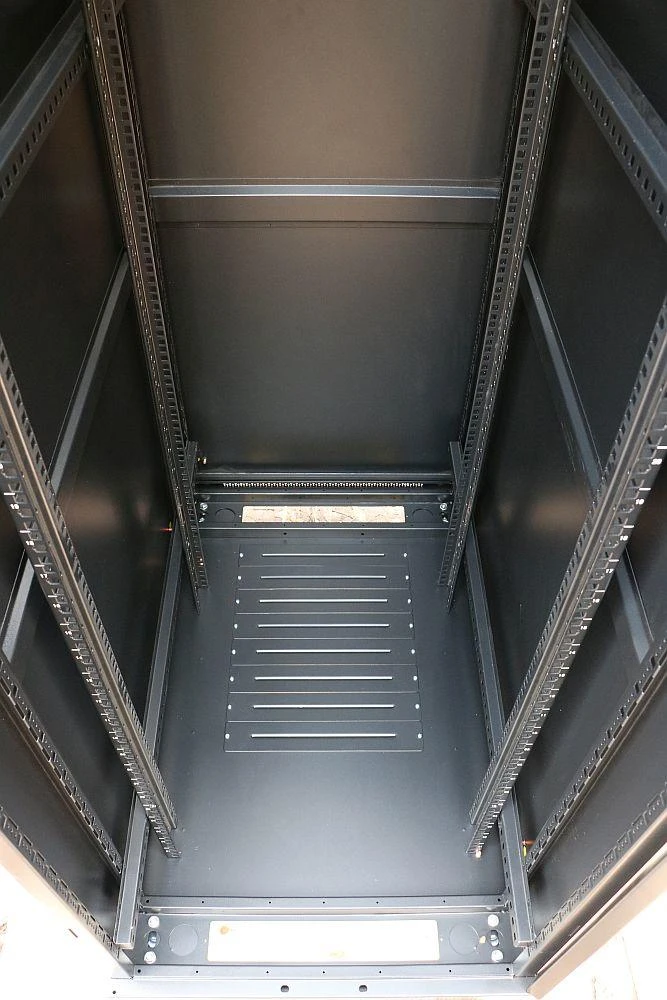 EXTRALINK 42U 600X800 standing rackmount cabinet juodas