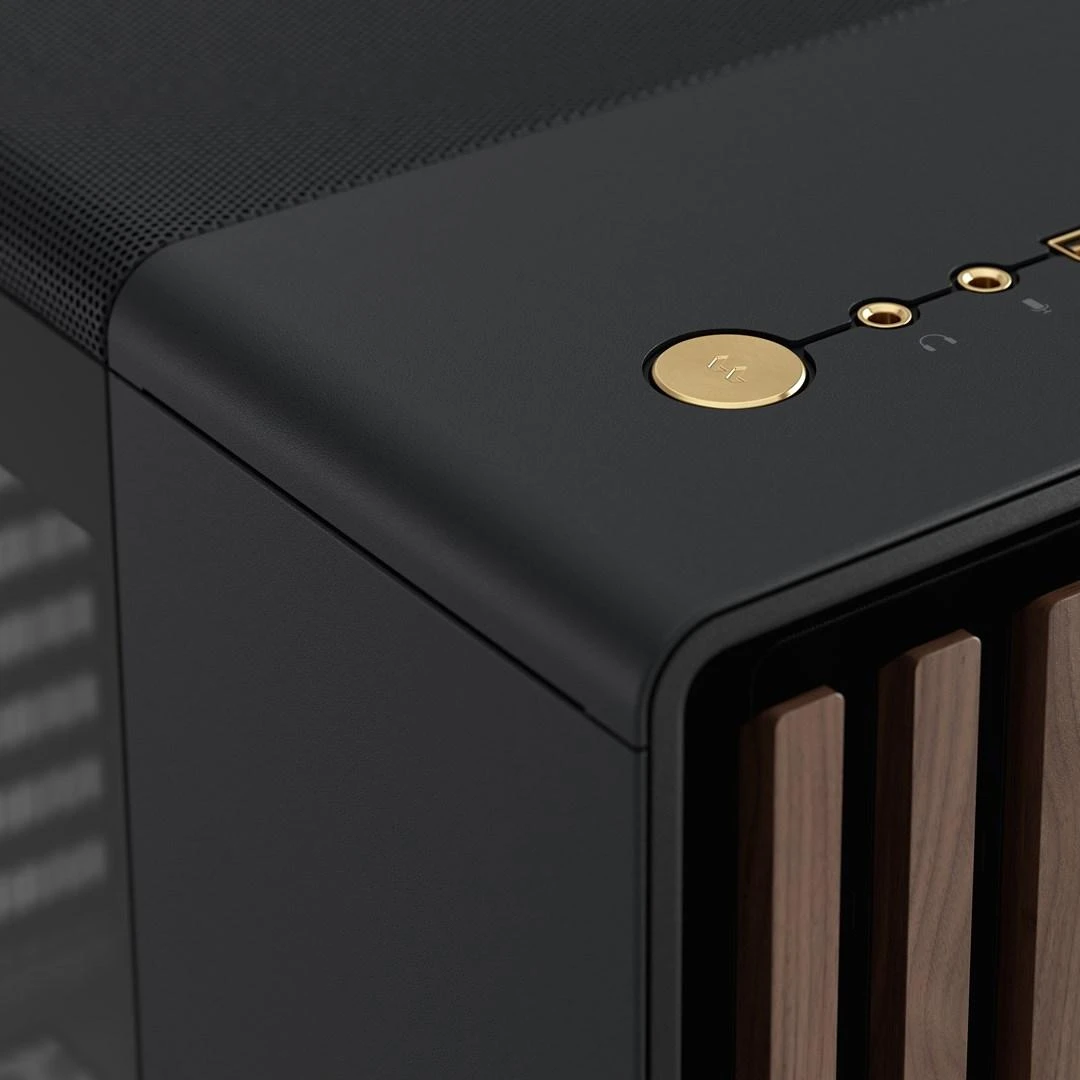 „Fractal Design“ | „North“ | Tamsaus atspalvio, anglies spalvos | Juodas TG | ATX