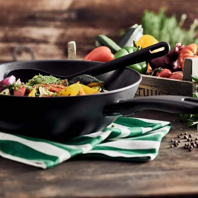 Indukcinė „Ballarini Avola“ kepsninė (wok) – 30 cm