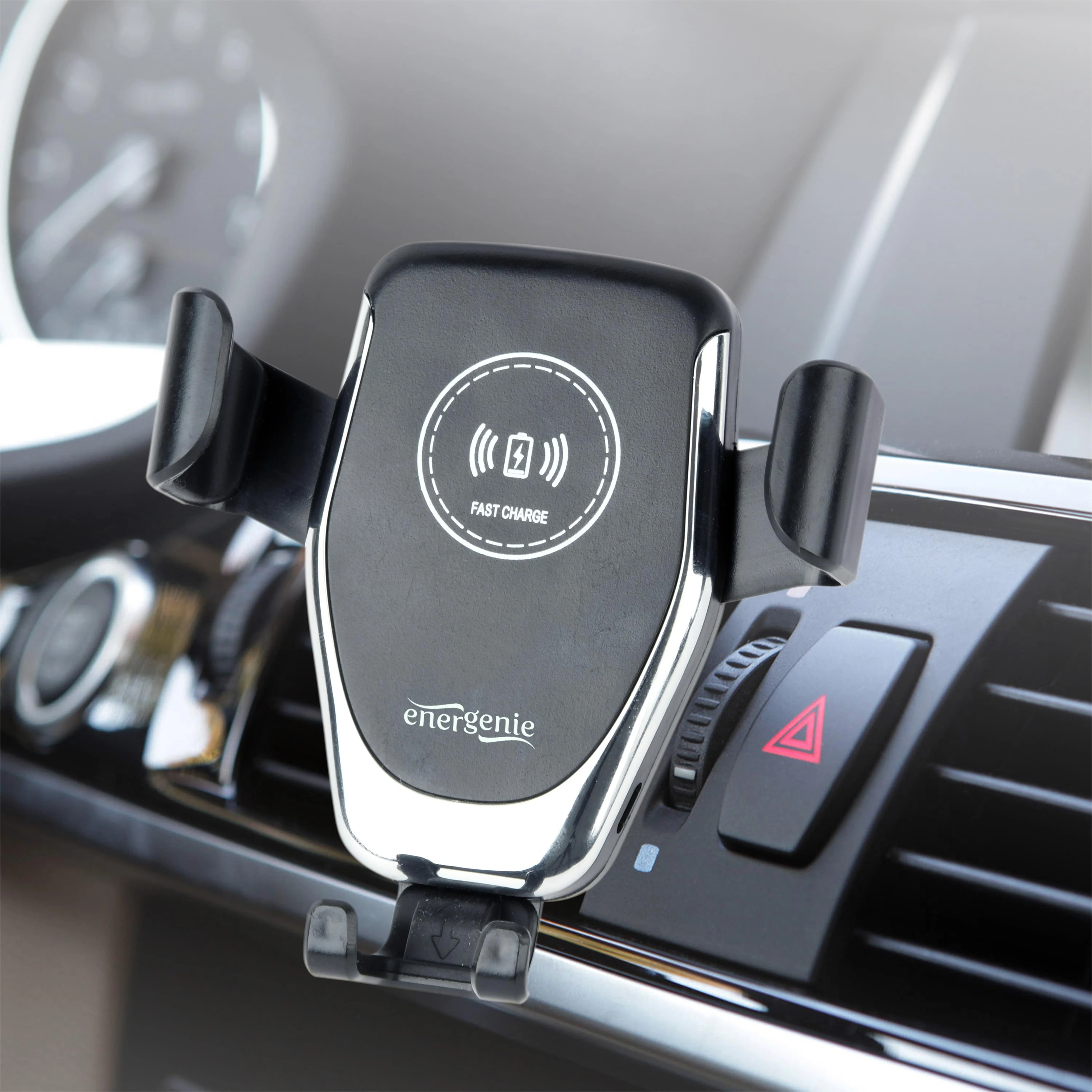 Gembird „EnerGenie“ | EG-TA-CHAV-QI10-01 | Automobilinis išmaniojo telefono laikiklis su belaidžiu įkrovikliu | Įmontuotas įkroviklis | 77 g