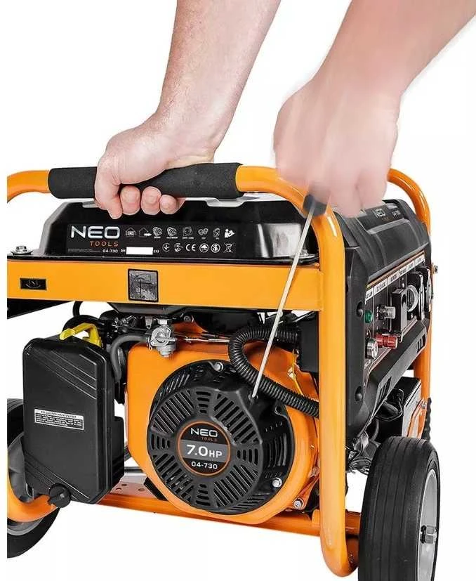 Elektros generatorius NEO TOOLS 04-730 (2,8-3 kW) su ratukais