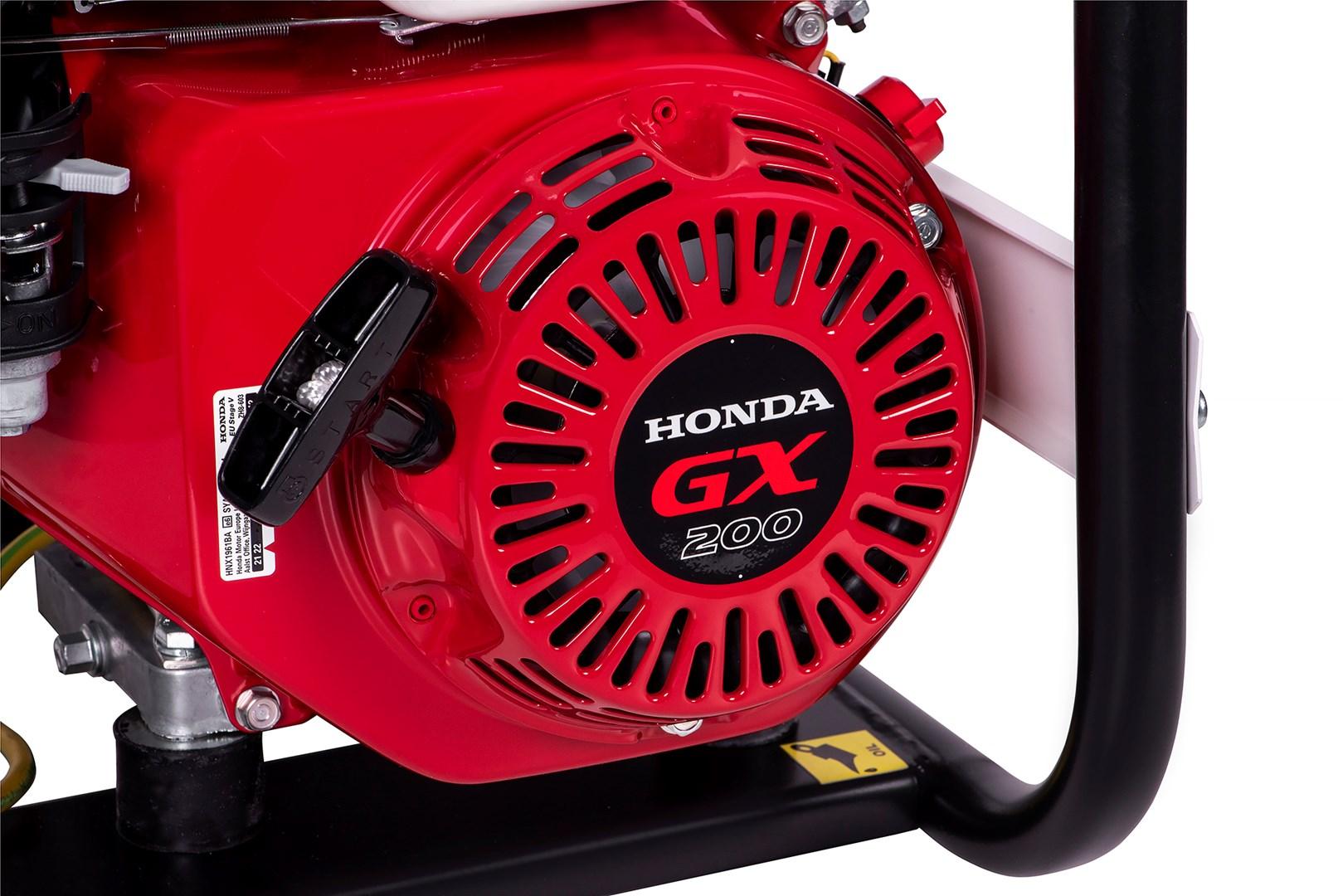 FOGO GENERATOR PRZENOŚNY FH 3001 R 2,7KW/230V, STABILIZACJA NAPIĘCIA, SILNIK HONDA